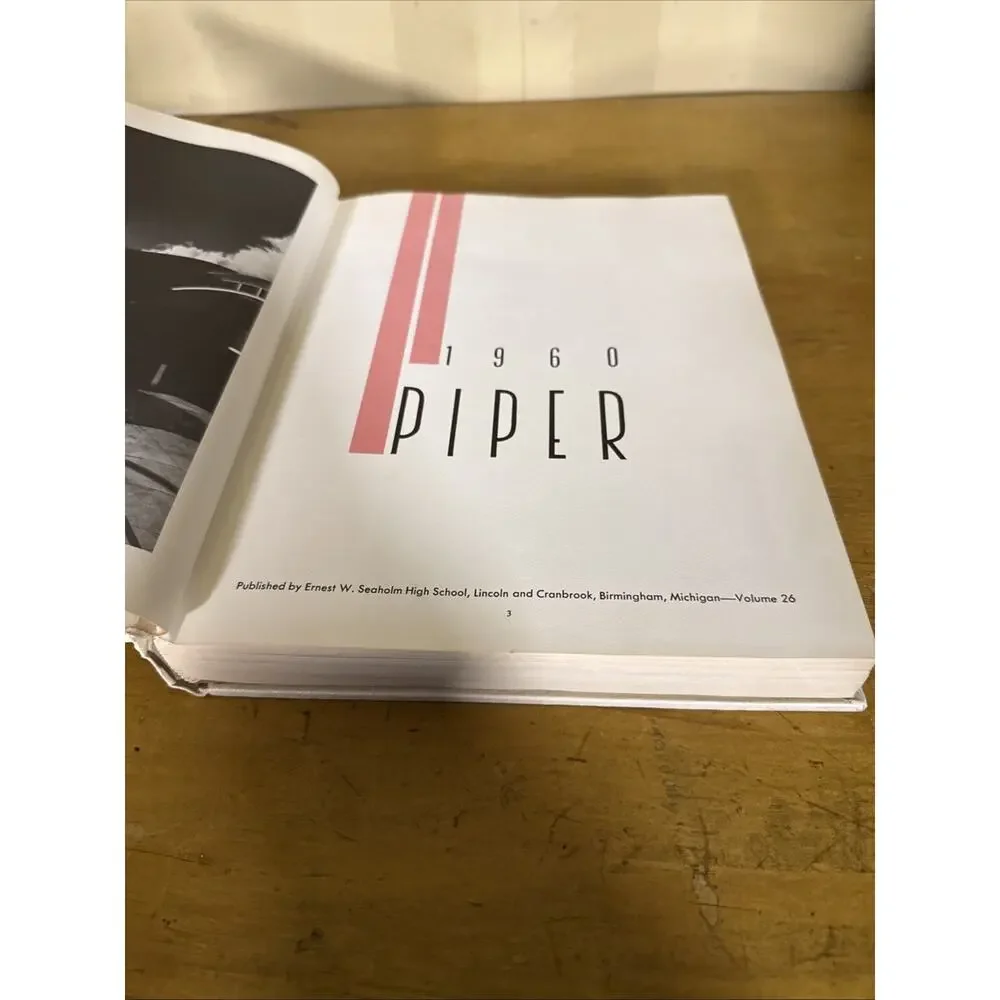 1960 SEAHOLM HIGH SCHOOL YEARBOOK BIRMINGHAM, MICHIGAN PIPER